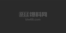 旅游学校一男子 在校园公共厕所看片打飞机 透过玻璃上演手淫皮影戏 
